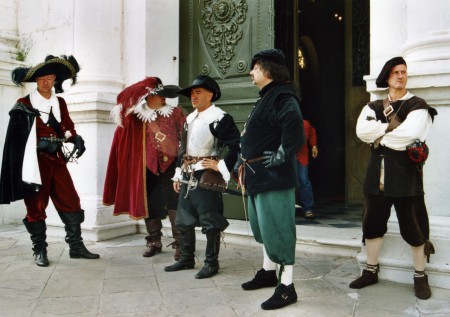 Bravacci in attesa...